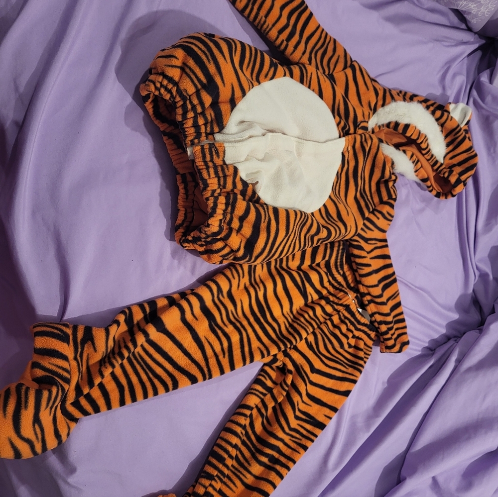 Tiger Halloween Costume 2T-3T - Picture 2 of 7